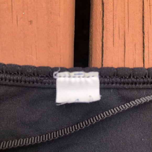 Lululemon Full Freedom Long Sleeve Top Black Yoga V-neck Style W3BABS Size 4 - Picture 4 of 11